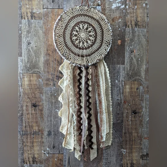 NWT Boho Dreamcatcher - Picture 1 of 7